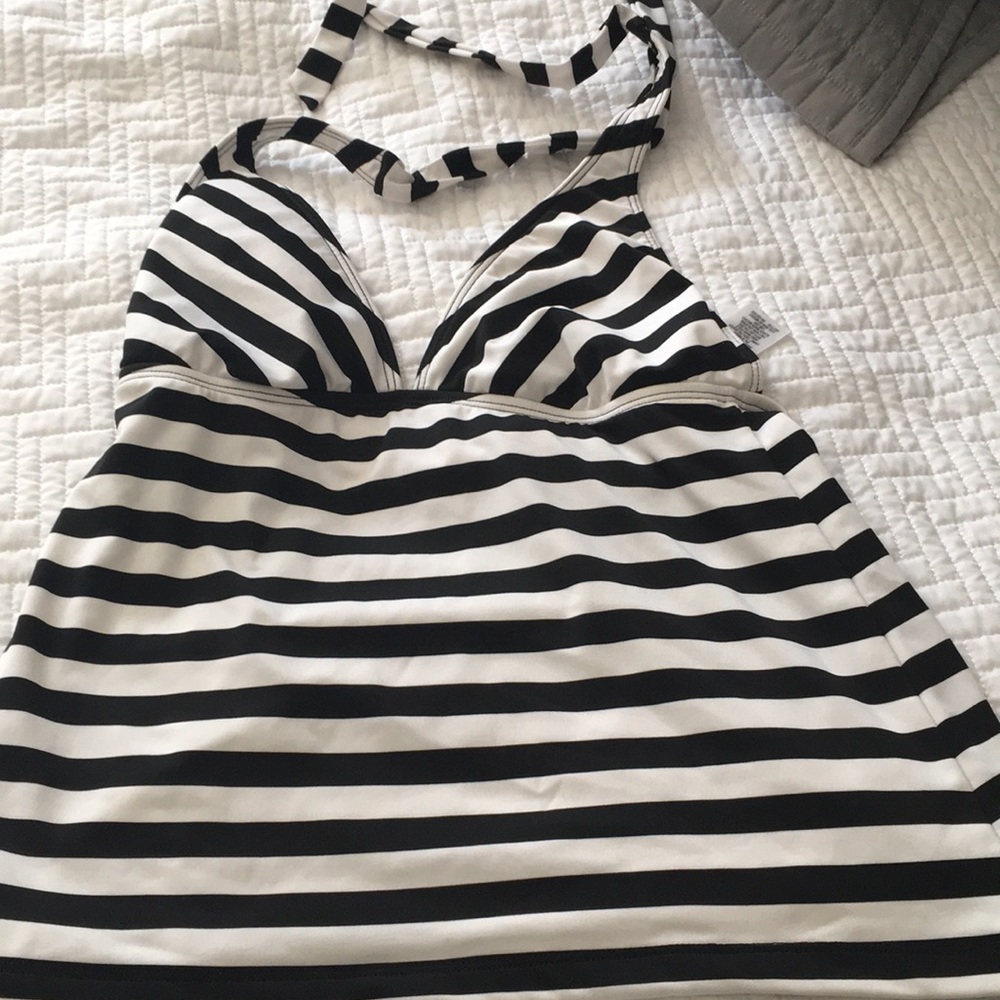 Mossimo size small tankini